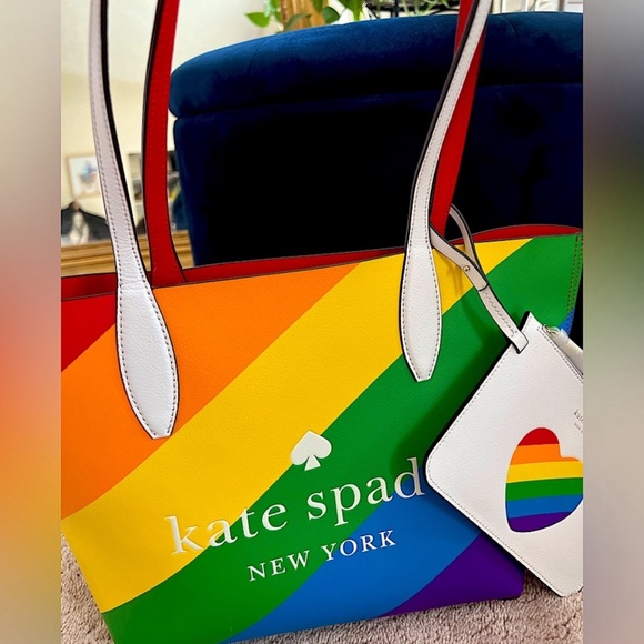 Kate Spade SS22 rainbow ๐ Tote with change purse - Picture 5 of 10